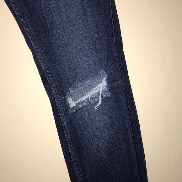 Hollister Jeans - Picture 3 of 5